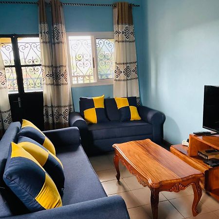 Complexe Bel Air Aparthotel Bafoussam Luaran gambar