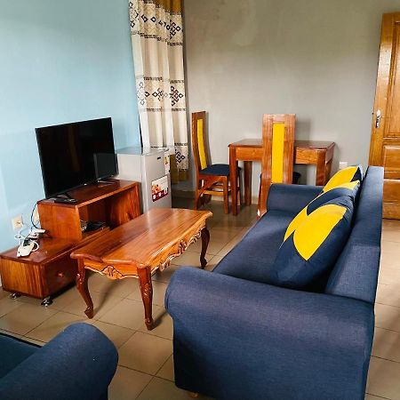 Complexe Bel Air Aparthotel Bafoussam Luaran gambar