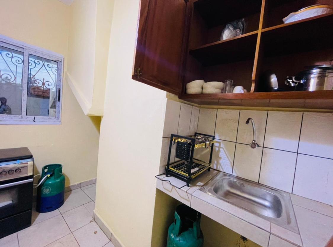 Complexe Bel Air Aparthotel Bafoussam Luaran gambar